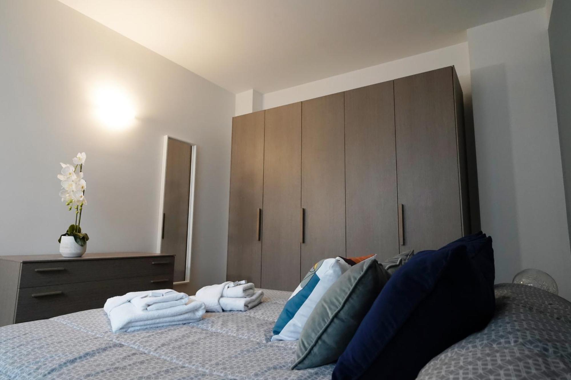 Rentopolis Apartments - Palazzo Candiani Milano Eksteriør billede